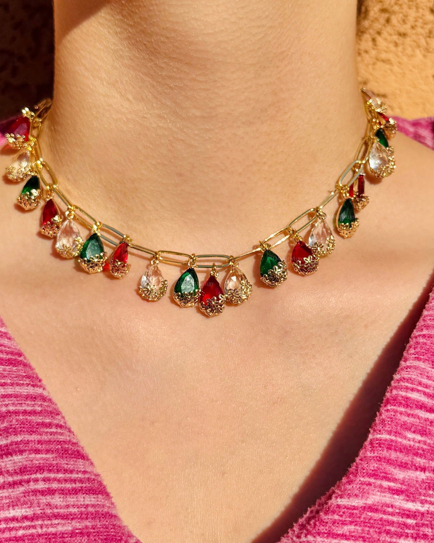 Elegancy Chained Crystal Teardrop Necklace