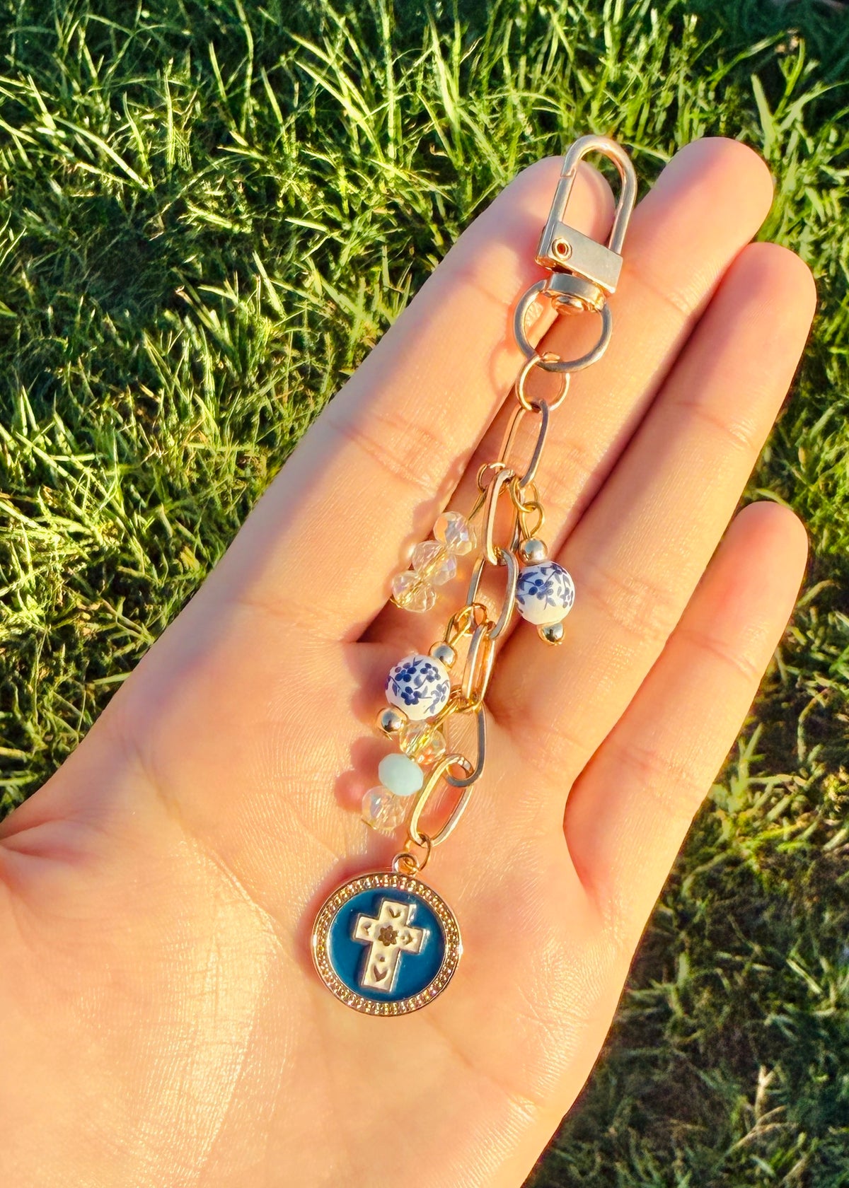 Victorian Romantic—Cross Keychain